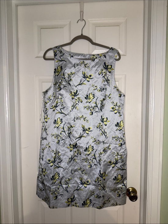 J. Crew Dresses & Skirts - J. Crew Collection shift dress in lotus-print memory satin